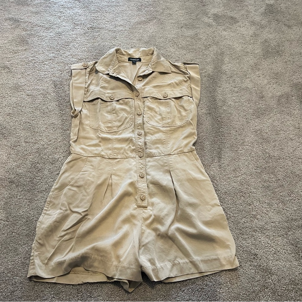 Bebe Classic Collared Utility Jacket in Tan